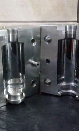 fabricação de moldes para injeção de plásticos fabricação de moldes para injeção de plásticos
