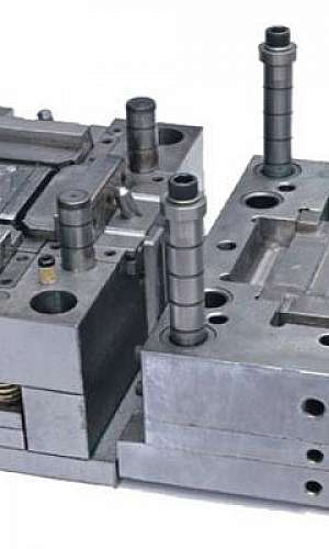 Fabricação de moldes para injeção de plásticos Fabricação de moldes para injeção de plásticos